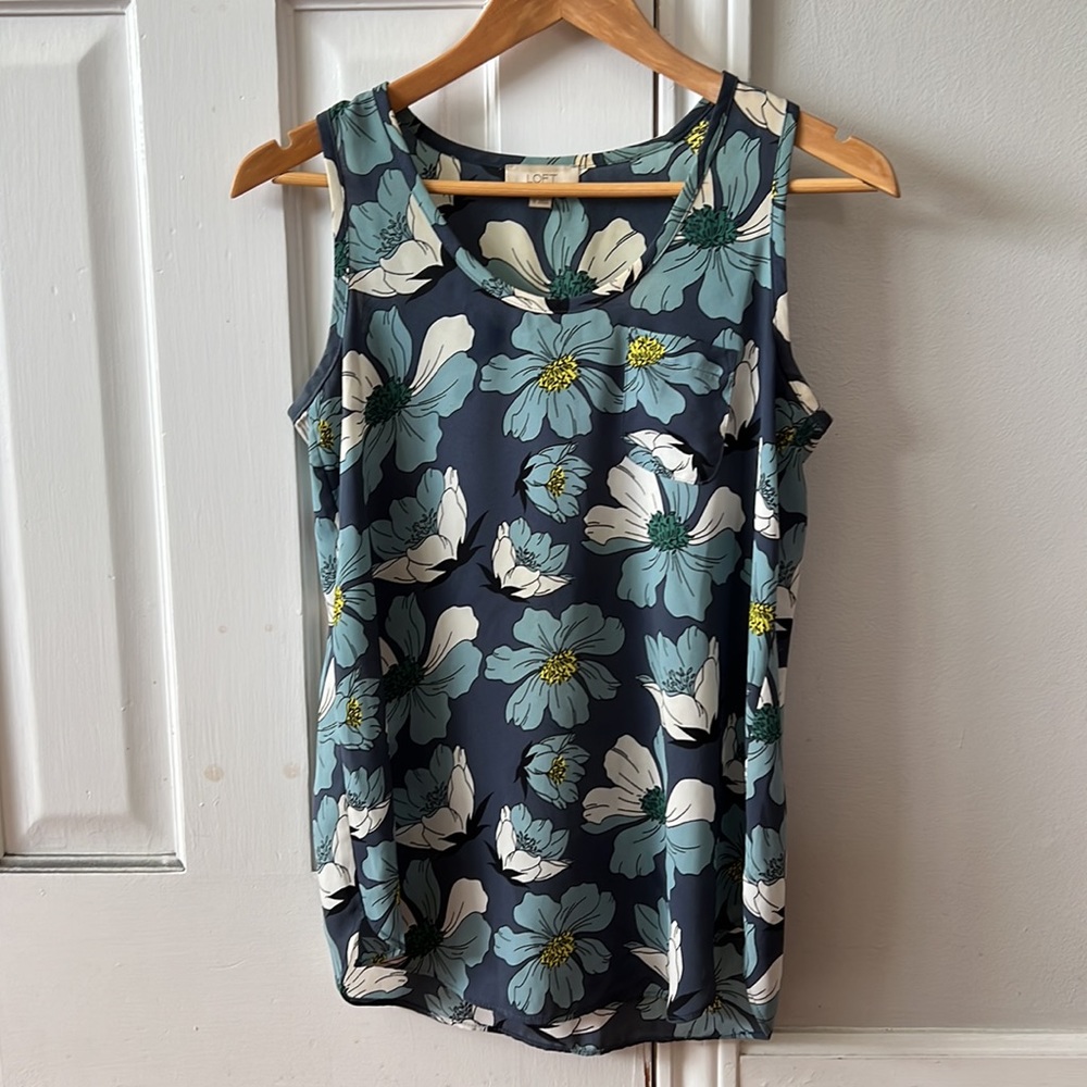 Loft, Blue and white floral tank top, Size XS